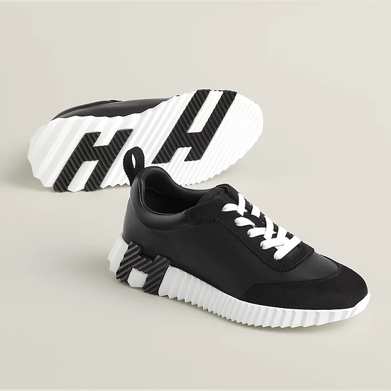 Hrms ''Bouncing sneaker''